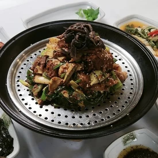 능이흑염소전골(대)+능이흑염소무침