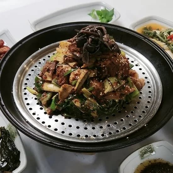 능이흑염소전골 (중)+능이흑염소무침